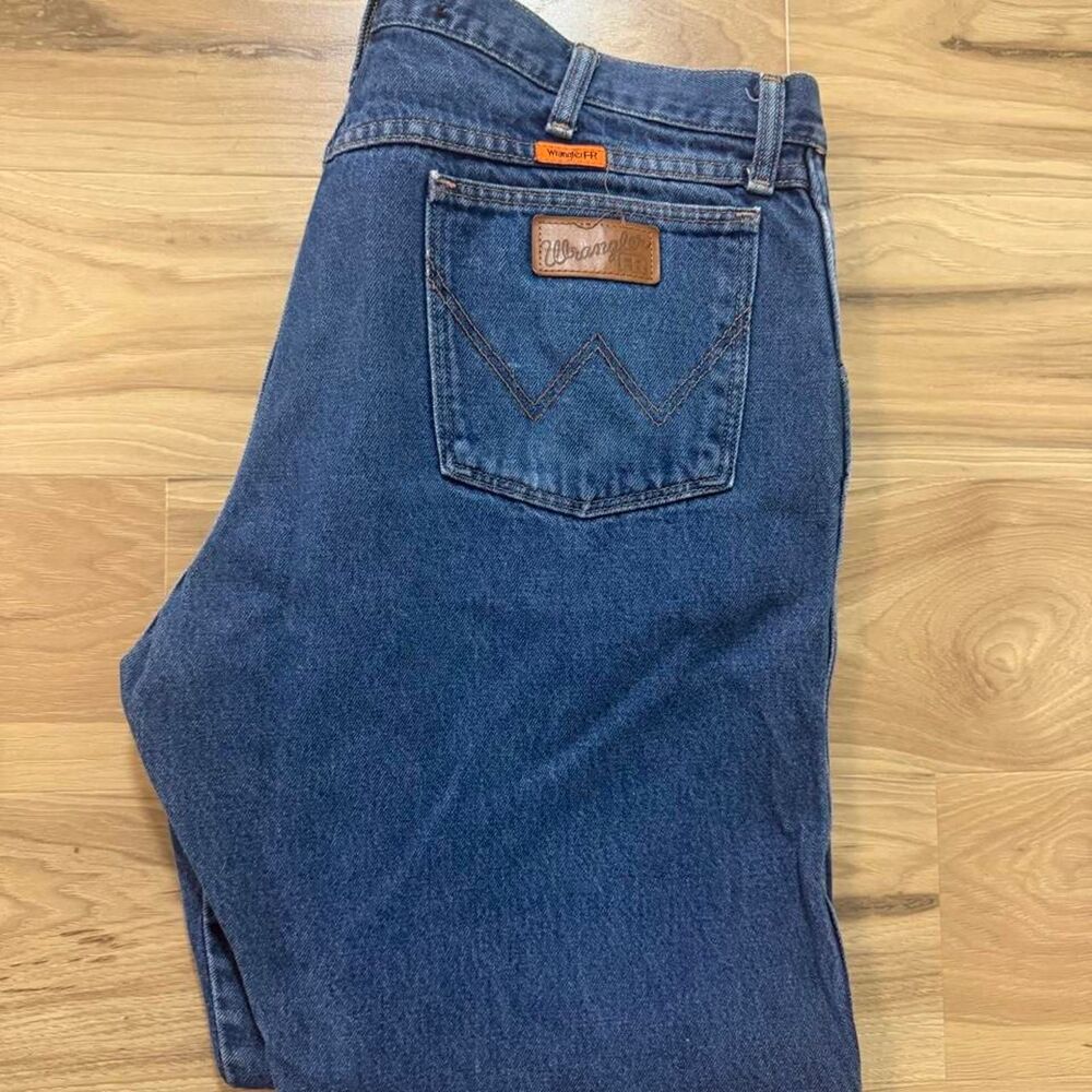 Wrangler Flame Resistant blue denim jeans workwear Size 36x30